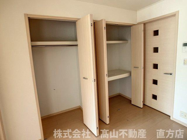直方市大字頓野のアパートの収納