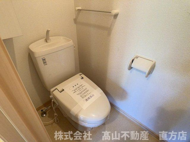 直方市大字頓野のアパートのトイレ