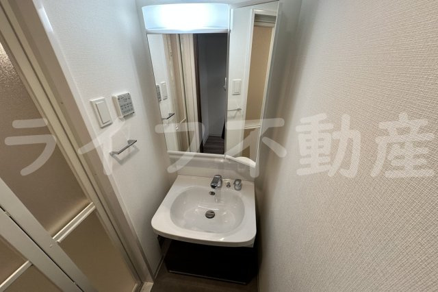 S-RESIDENCE布施aventraの独立洗面台|独立洗面台、朝の身支度には欠かせません
