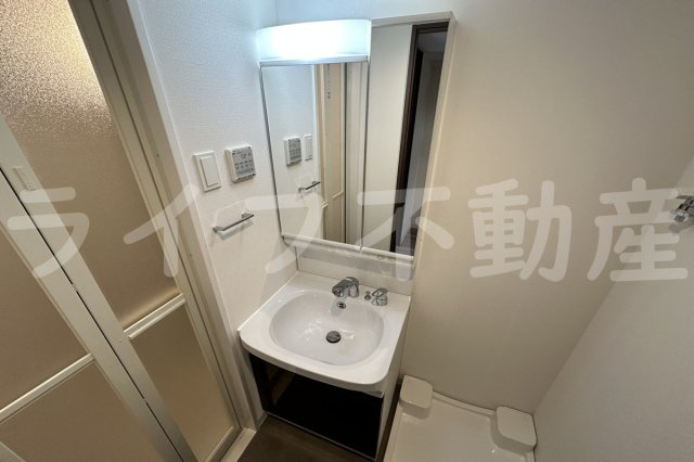 ARCOBALENO OSAKA FUSEの独立洗面台|独立洗面台で身支度をすべて済ませてしまいましょう