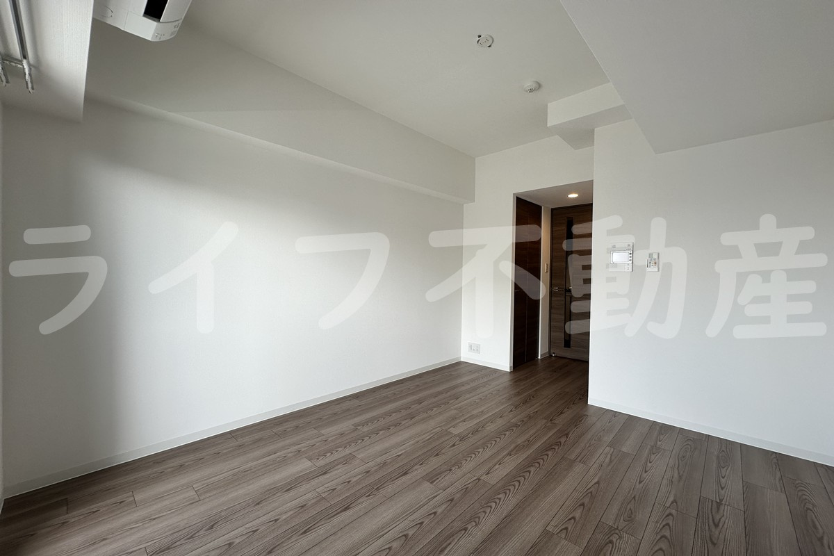 ARCOBALENO OSAKA FUSEの洋室|明るい洋室です