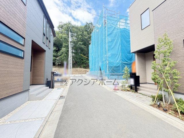 所沢市北秋津・全4棟　新築一戸建　3号棟　～全館空調搭載～の前面道路含む現地写真