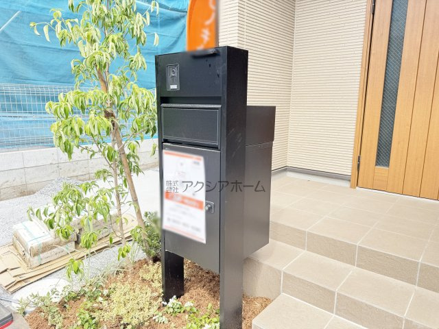 所沢市北秋津・全4棟　新築一戸建　3号棟　～全館空調搭載～のその他|宅配ボックス付き郵便受け
