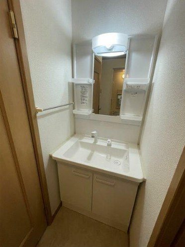 船橋市三咲４丁目のアパートの洗面所