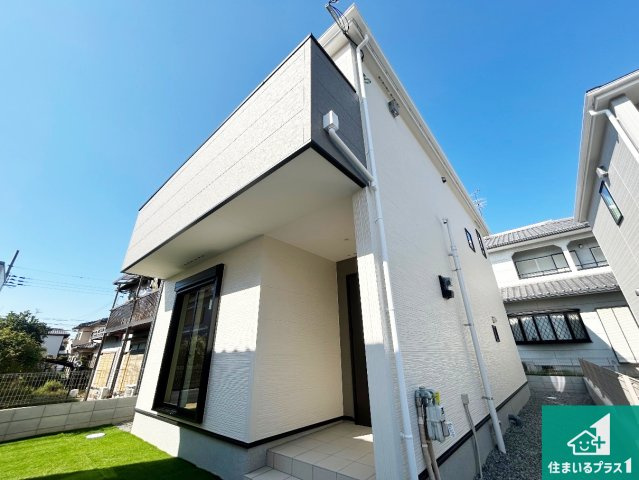和泉市光明台　第1期　新築一戸建ての外観|安心の10年保証！外観を美しく保ち、雨水で汚れを落とします！気になることがありましたら、お気軽にお問い合わせください！