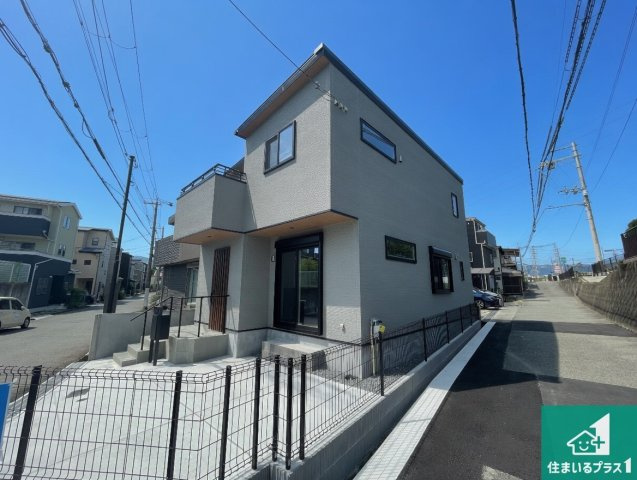 宝塚市高司　新築一戸建ての外観|お客様に長く安心して住んでいだだける事にこだわった家づくり！住んでからのアフターサービスにもしっかりと取り組んでいます！