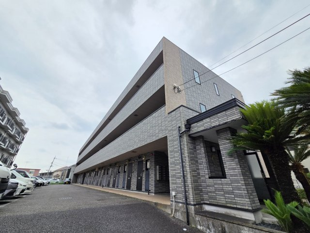 町田市大蔵町の賃貸マンションの外観