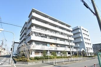 フェニックスロベニューの外観