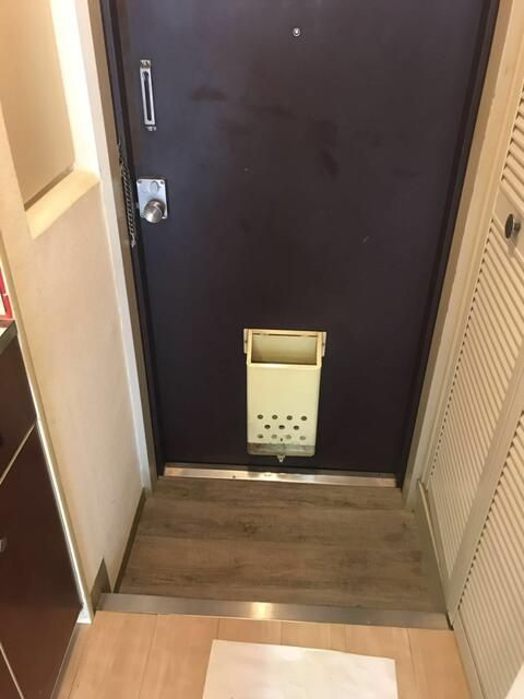 トップ明大前第３の玄関