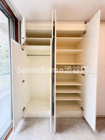 シティコート⽬黒3号棟の収納|大きなものも収納できそうです