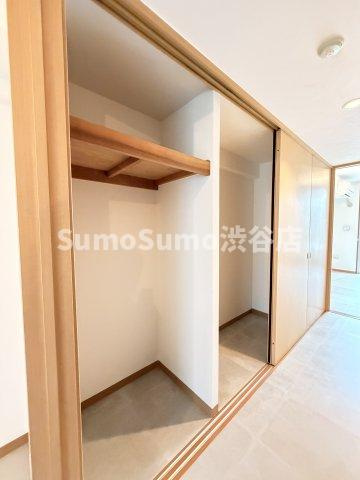 シティコート⽬黒3号棟の収納|大きなものも収納できそうです
