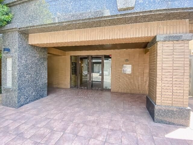 【エントランス】