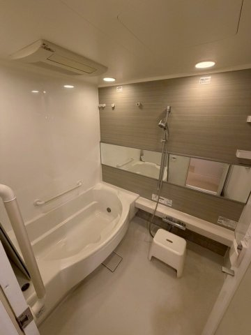 リストレジデンス茅ヶ崎海岸の浴室