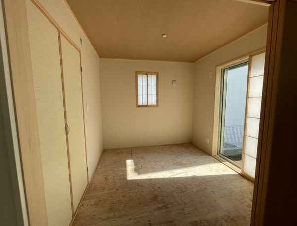 伊勢原市田中新築戸建て　2期1号棟の和室|和室があれば、来客や子供用のスペースとして活躍します（同仕様施工例）