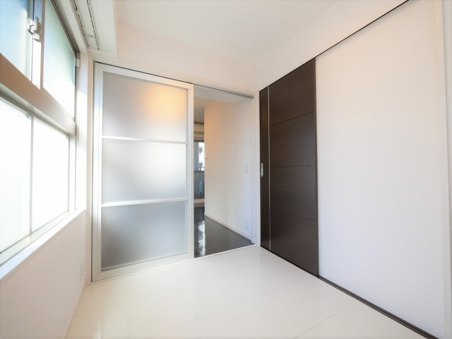 Gallery谷町の洋室