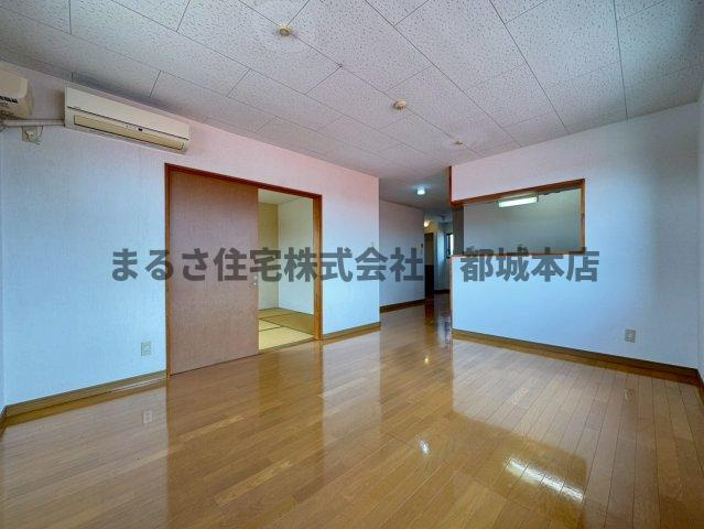 カーサ・ラ・シャンテの居間・リビング