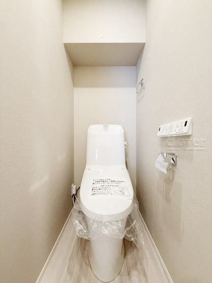 【トイレ】 | ハイコーポ松が谷 | トイレはもともと個人の領域である自宅の中でも、最もプライベートな空間です。だからこそ、ほしい「落ち着き」がここにあります。～即日のご見学可能～　お問合せはお気軽にどうぞ。
