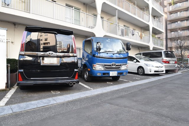 【駐車場】 | ハイコーポ松が谷 | 駐車場