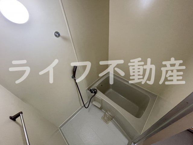 ロイヤル俊徳の浴室|落ち着いた空間のお風呂です