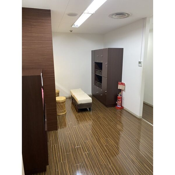 大阪市淀川区十三東１丁目の店舗事務所の設備