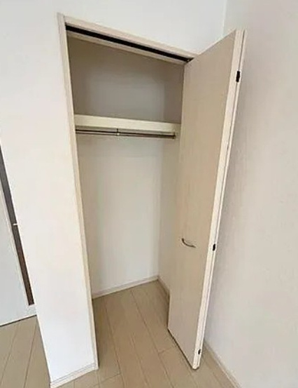 横須賀市追浜本町１丁目の賃貸マンションの収納