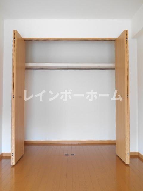 エレガント　コンドミニアムの収納