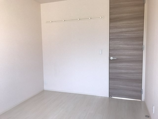 セレブレイト成田の寝室|洋室