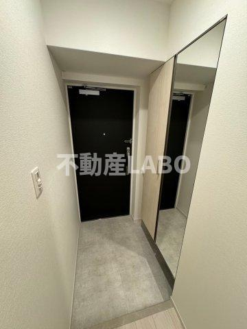 スプランディッド難波WESTIIの玄関