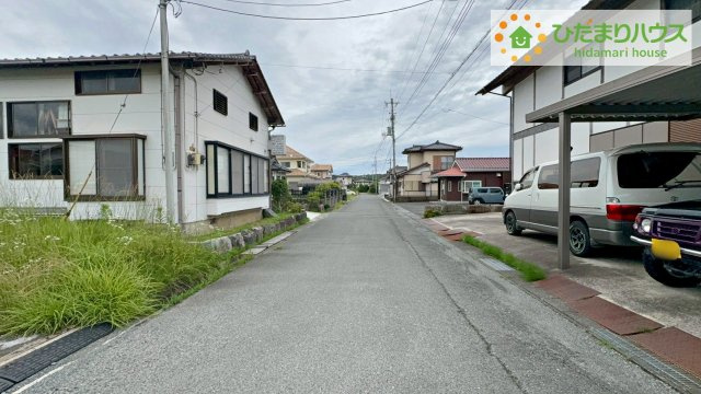 北茨城市関南町里根川　売地の前面道路含む現地写真|閑静な住宅地で叶える穏やかな新生活☆彡