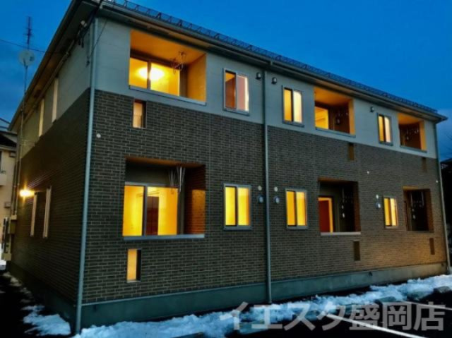 ウェルト　Ｄの外観|外観写真（夜）