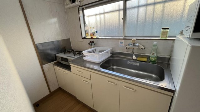 大阪市東成区　森ノ宮民泊物件のキッチン