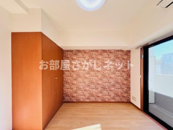 ＫＤＸレジデンス横浜関内【おとり物件なし】#学生・社会人にオススメ！初期費用分割払いOK！の居間・リビング