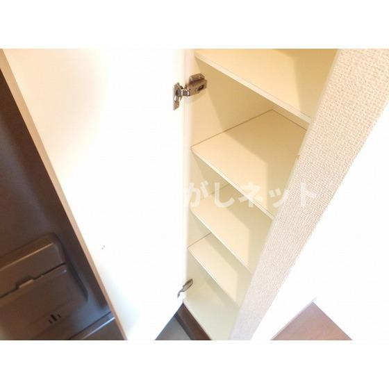 ＣＲＥＳＣＥＮＴ　ＭＯＴＯＮＥＳの収納|シューズボックス
