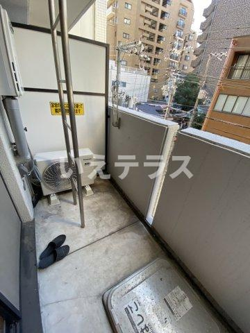 ディナスティ神戸元町通のバルコニー