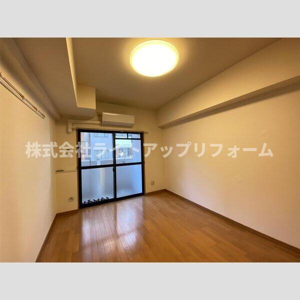 ディナスティ神戸元町通の居間・リビング