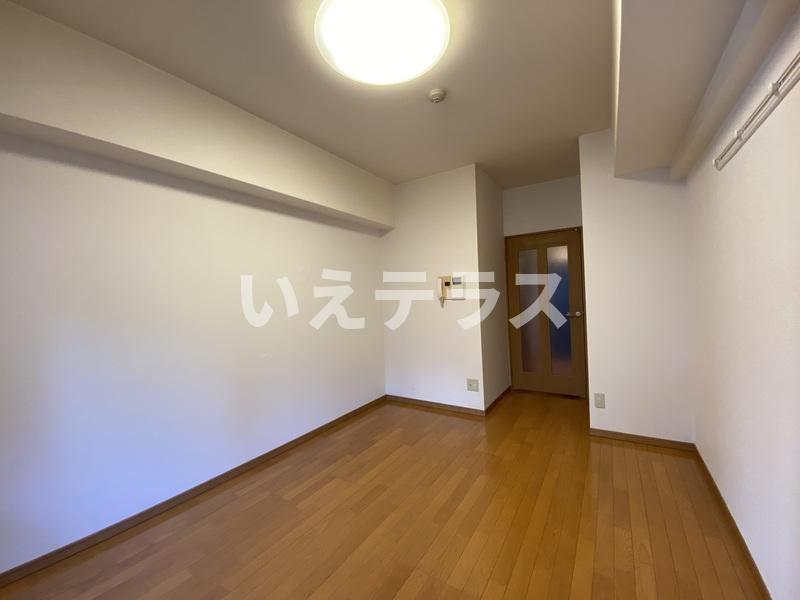 ディナスティ神戸元町通の寝室