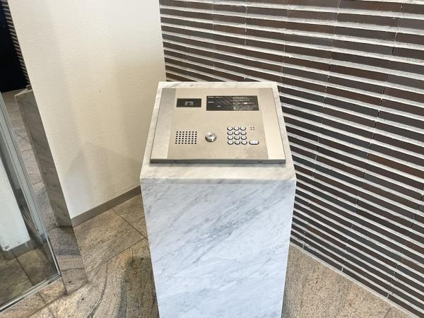 ウエストゲートのその他|浴室に設置された便利なコントロールパネルです。入浴時の設定が簡単に操作できます。日常の使い勝手を考慮した設備となっています。ボタンが見やすく使いやすさが追求されています。