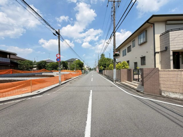 杉並区善福寺4丁目　土地30坪超　太陽光×長期優良住宅　全3棟の前面道路含む現地写真