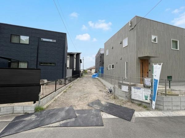 津守第2-1号棟の前面道路含む現地写真|前面道路含む現地(2026年6月撮影)