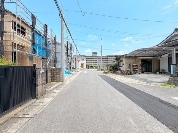 賀来南第1-3号棟の前面道路含む現地写真|前面道路含む現地(2026年6月撮影)