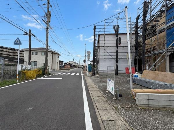 賀来南第1-2号棟の前面道路含む現地写真|前面道路含む現地(2026年6月撮影)