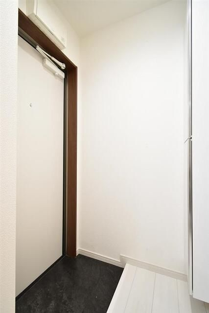 グランクオール赤塚の玄関