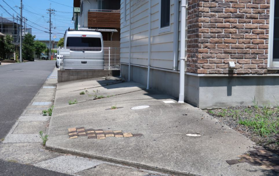野洲市野洲　中古戸建の駐車場