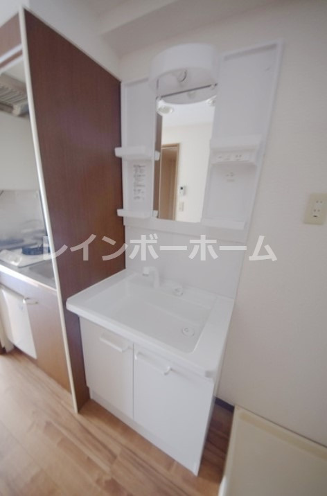 ピッコロモンドの独立洗面台|独立洗面台で身支度をすべて済ませてしまいましょう