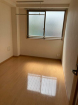 洋室５．８帖