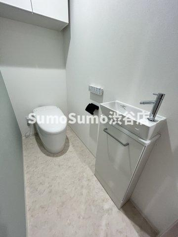ロイジェント中目黒のトイレ|清潔感のあるトイレです