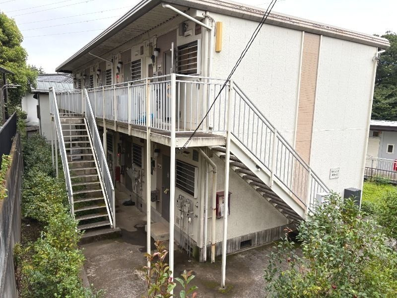 横浜市旭区中希望が丘のアパートの外観