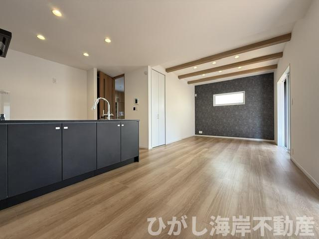 茅ヶ崎市東海岸南6丁目　新築戸建　全３棟のダイニング|18帖　LDK