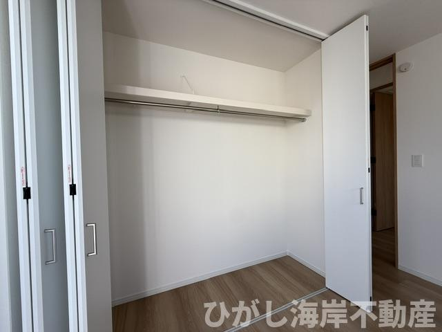 茅ヶ崎市東海岸南6丁目　新築戸建　全３棟の収納|各居室　収納スペース付き