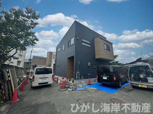 茅ヶ崎市東海岸南6丁目　新築戸建　全３棟の外観|7月6日撮影　建築中　現地外観